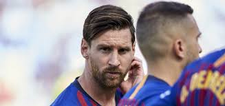 Lionel andrés messi (spanish pronunciation: Messi Krijgt Zeer Opmerkelijke Tekening Van Zoontje Tijdens Cl Duel