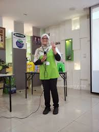 Antaranya ialah nama perkongsian, lokasi perniagaan, jumlah serta nama pekongsi, kegiatan perniagaan yang dijalankan, tempat rekod perakaunan disimpan, pentadbiran atau pengagihan kuasa dalam perkongsian, penentuan kadar agihan untung atau rugi, peruntukan dan had ambilan bagi. Punca Air Minuman Spritzer Bukan Dari Jerat Cina Yanty Lee