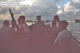 Da Nang Harbor 1965 1966 Uss Calvert Apa 32