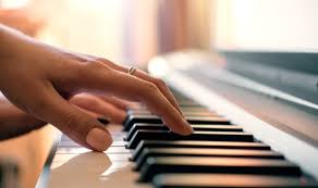 Finding piano music for beginners is not too difficult. 7 Easy Piano Songs For Beginners