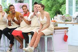 Les candidats sont des pâtissiers amateurs. Maubeuge Camille Lou Remet En Jeu Son Tablier Bleu Dans Le Meilleur Patissier Celebrites Ce Mardi 6 Mars 2018 Sur M6 Lille Actu