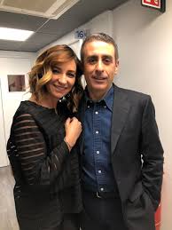 Il giornalista carmelo abbate difende la trasmissione quarto grado e la conduttrice televisiva barbara d'urso durante incontro pubblico a varese. Carmelo Abbate On Twitter Tra Pochi Minuti Quartogrado Con Elenacolombo75 Buona Serata Su Rete4