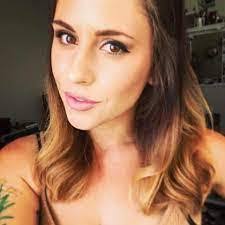 Jasmine Damerval's Instagram, Twitter & Facebook