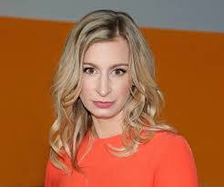 Michelle Gora's Instagram, Twitter & Facebook