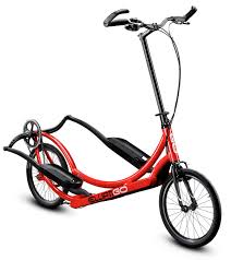 Das Elliptigo 8c In Rot Erinnert Mit Seinen Langen Elliptischen Laufbewegungen An Das Training Mit Eine Bicicletas Raras Bicicleta De Madera Sandalias De Cuero