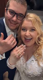 Hi Salon friends! Had some requests, so I wanted to share a few pictures of  the wedding day and our honeymoon in beautiful Key West🏝️🍹☀️💍🥂 Don't  worry I am back and rested