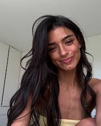 Dixie D'Amelio's Instagram, Twitter & Facebook