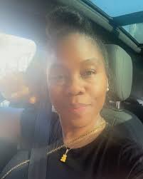 Yvette Nicole Wren (@yvettewren) • Instagram photos and videos