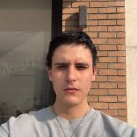 900+ perfiles de «Tavarez»