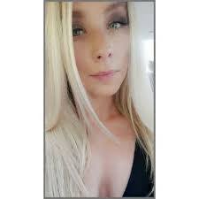 Jessica Logsdon's Instagram, Twitter & Facebook