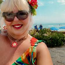 Mrs Evans class 1965…. I'm in the back row second from right. (Lorraine  Stout) I remember so many here. Lovely times and fun with Loraine Cairns,  Neil Turley, Russell Townsend, Richie Hamilton …