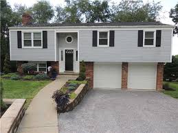120 Bassie Drive Zelienople Pa 16063 House Exterior Bi Level Homes House Siding