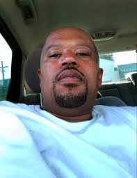 Marcus Eakins's Instagram, Twitter & Facebook