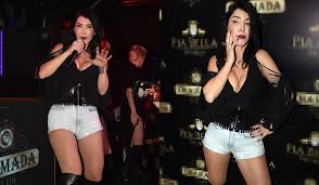 Tüm hande yener şarkıları ve albümleri muzikdinle.com.tr'de. Hande Yener Patates Degilim Magazinn Com Haberleri