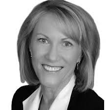 Kim Linker's Instagram, Twitter & Facebook