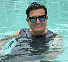 DON'T LET YOUR LOVE FOR SOMEONE MAKE YOU OVERLOOK THE DISRESPECT🤦🏽‍♂️💯  #lifefacts215