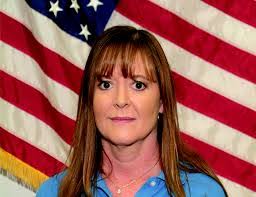 Leanne Pennington's Instagram, Twitter & Facebook