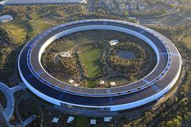 Inside Apple S Earthquake Ready Headquarters Published 2019 Apple Headquarters Apple Park Circular Buildings