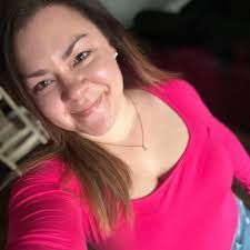 Amanda Hackbarth's Instagram, Twitter & Facebook