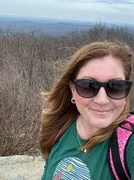 Sarah Stange's Instagram, Twitter & Facebook