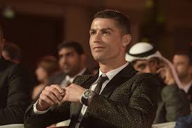 Sein gehalt bei juventus turin ist unglaublich und sein vermögen irre hoch. 11 Freunde Cristiano Ronaldo Sei Ein Psychopath Und Lugner Sagt Seine Ex Freundin Was Sie Damit Meint Und Wie Sie Es Beweisen Will Https Bit Ly 2fhrrj9 Facebook