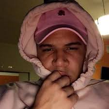 preston bowles (@kingsavage91)