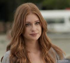Em 'totalmente demais' nesta quarta, dia 7, empresário procura pela modelo no hospital; A Melhor Imagem Da Moda Da Tv Looks Roupas Acessorios E Decoracao Das Novelas Penteado Marina Ruy Barbosa Ruy Barbosa Cabelo