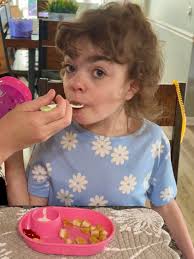 Sadie was thrilled to spend the evening with Hannah and Karen! We're so  blessed to have them in our lives! 🐞 💜