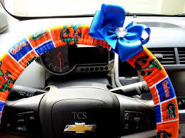 University Of Florida Gators Steering Wheel Cover With Bow 22 Www Etsy Com Shop Turtlecovestudio Florida Gators Gator Nation Florida Gators Football