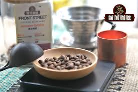 一個真正用心、誠實的好咖啡豆供應商 在咖啡豆烘好，密封包裝之前 還會再進行最後一個極為重要的去蕪存菁處理動作 也就是「挑豆」。 什麼是挑豆呢? å'–å•¡è±†åˆ†çº§åˆ¶åº¦å'–å•¡è±†ç­‰çº§åˆ†ç±»å'–å•¡è±†æ˜¯æŒ‰å£æ„Ÿåˆ†ç±»çš„å— ä¸­å›½å'–å•¡ç½'