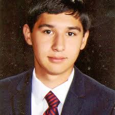 Daniel Poll's Instagram, Twitter & Facebook