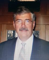 Angus MacQueen Obituary