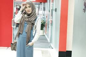 Umur foto cewek2 cantik lucu berhijab anak remaja. 9 Tips Pakai Hijab Untuk Pipi Chubby Agar Terlihat Tirus
