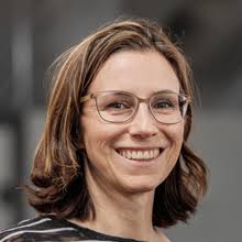 Doris Kaiser's Instagram, Twitter & Facebook