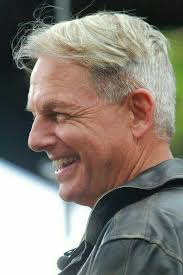 I wish I can be with someone who will never hurt me someone who will  understand me give me the best attention ever ❤️❤️❤️ distance doesn't  matter what matters is for you