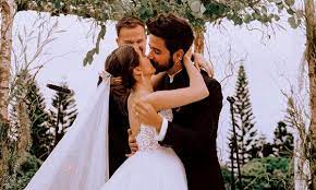 Una boda de mil millones de dólareseltrece. Evaluna Montaner Y Camilo Echeverry Celebran Un Mes De Casados Con Su Primera Cancion Juntos