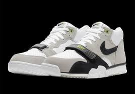 Tennis star roger federer's feet in a pair of (custom) nikecourt air zoom vapor x's, a shoe that made our list. The History Of Tennis Shoes Tennis Connected