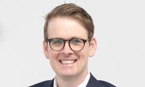 Danielle Delbridge's Instagram, Twitter & Facebook