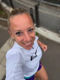 Jenny2go (@jenny2go) • Instagram photos and videos