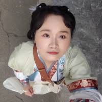 40+ profils pour “Lydia Hsu”