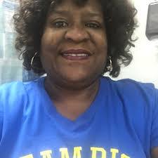 Deb Lowry's Instagram, Twitter & Facebook