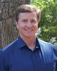 Ross Bateman's Instagram, Twitter & Facebook