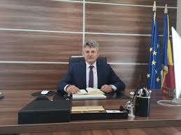 Şi mai important este că nu suntem o comună asistată financiar de stat, noi nu primim bani de la bugetul de stat deoa­rece pentru noi sunt sufi­ciente fondurile proprii, a explicat gheorghe damian, primarul comunei ciugud. Primarul Din Ciugud Alba Exclus De Psd Din Partid Pentru CÄƒ Nu Se Mandrea Cu AfiÈ™ele In ComunÄƒ A CaÈ™tigat Alegerile Ca Independent Cu 88 11 Printre Cele Mai Mari Scoruri Din