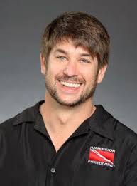 Equalizing when Diving & Freediving: How to Avoid Ear Injury