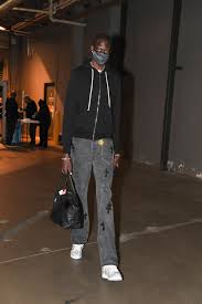 Kevin durant's explanation for the number change. Big Bags Tiny Beanies And Chunky Dunkys This Is The Early Season Nba Style Report Gq