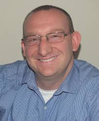 We are excited to welcome Cantor Richard Newman to our Sinai family! Cantor  Newman is completing the five-year graduate program at HUC-JIR in New York  and will receive cantorial ordination