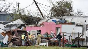 Texas (/ˈtɛksəs/, also locally /ˈtɛksɪz/) is a state in the south central region of the united states. Harvey Beukt In Op Kust Texas Maar Nu Komt Het Noodweer Pas Echt Suriname Herald