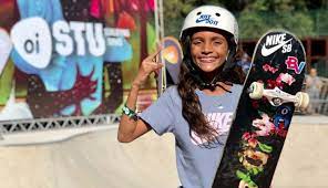 À 11 ans à peine, rayssa leal est déjà une star du skateboard, rencontre au brésil avec la future reine de la discipline.abonne toi : Rayssa Leal A Fadinha Do Skate E Indicada Ao Premio Laureus