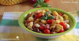 Scolarli bene per eliminare tutta l'acqua e condirli con l'olio così da evitare che si incollino tra loro. Tortellini Freddi Ricetta Estiva Freschissima Uovazuccheroefarina