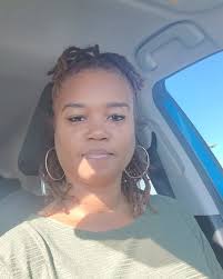 #happyfridayeveryone I have the #sunshine🌞 now I just need to listen to a  live #jazzband in #atlanta